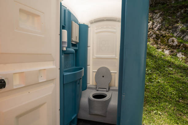 Portable Toilet Options We Offer in Gulf Hills, MS